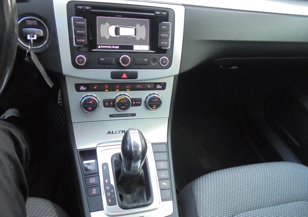 Volkswagen Passat cena 42200 przebieg: 289000, rok produkcji 2014 z Mogilno małe 667